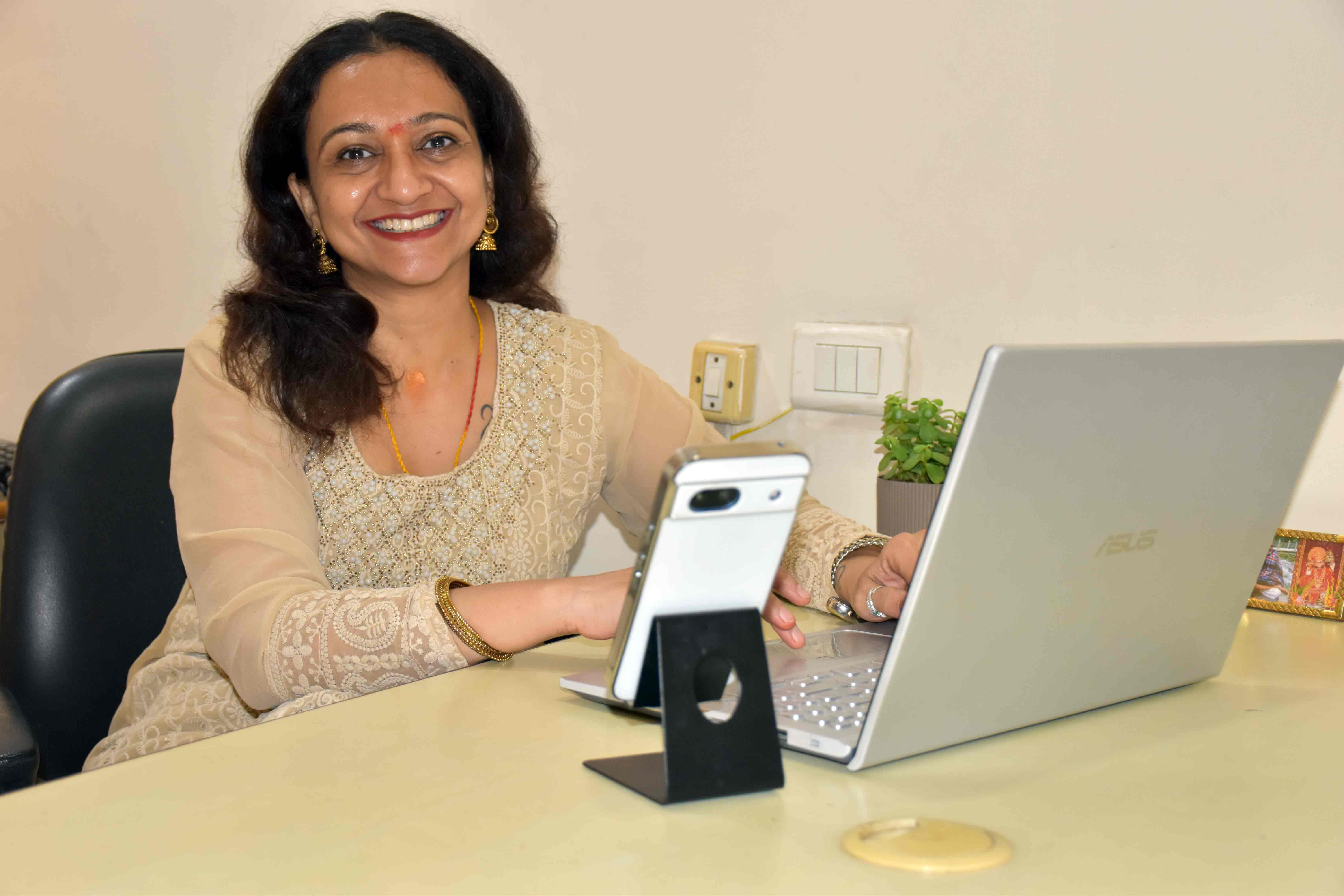 Dr Kavita Tiwari